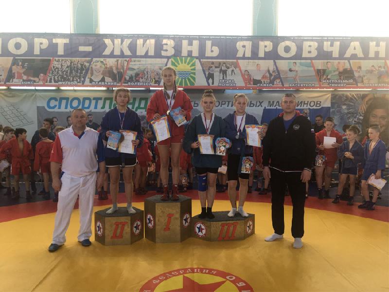 Самбистки Хабарского района привезли бронзу с межрайонных соревнований