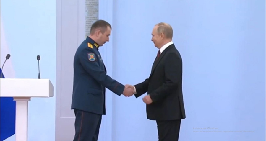 Владимир Путин наградил медалью «Золотая Звезда» уроженца Алтайского края 