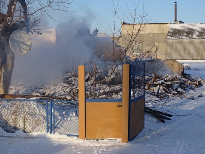 В одном из сел Немецкого района сгорел дом