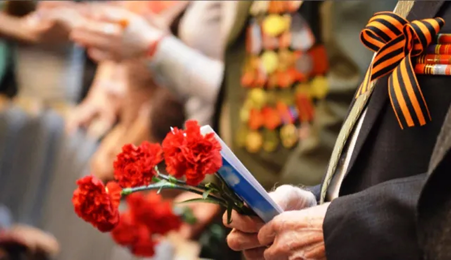 Праздничная неделя поздравлений ветеранов начинается в Хабарском районе