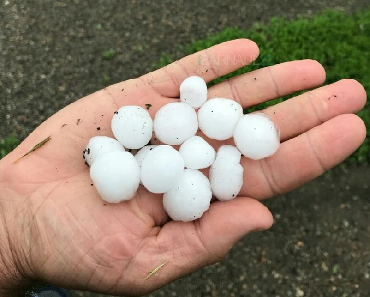 Огромный град прошёл в Камне-на-Оби