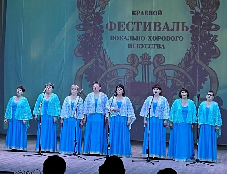 Хабарские «Незабудки» покорили жюри и зрителей краевого фестиваля имени Калинкина 