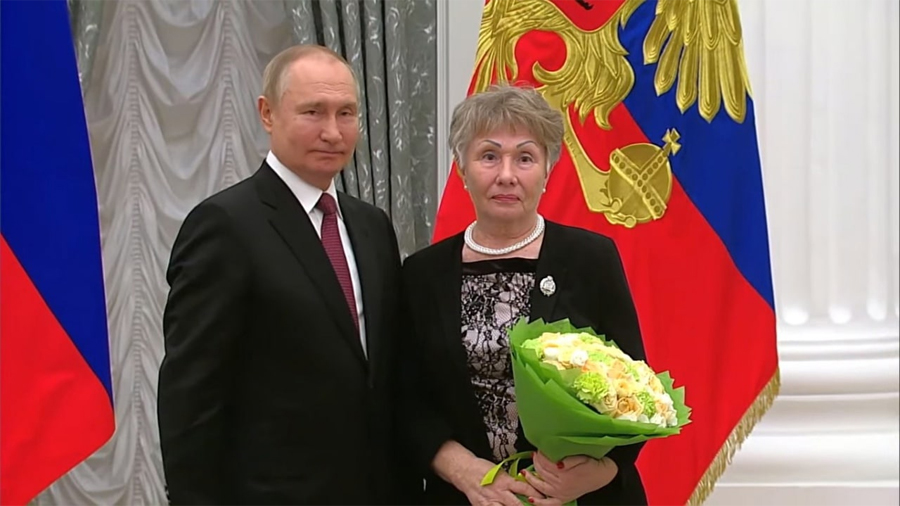 Алтайский врач Валентина Игнатьева удостоена почетного звания «Заслуженный врач Российской Федерации