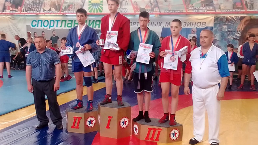 Очередные медали привезли самбисты Хабарского района с краевого турнира