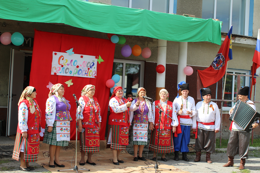 Новоильинцы отпраздновали День села