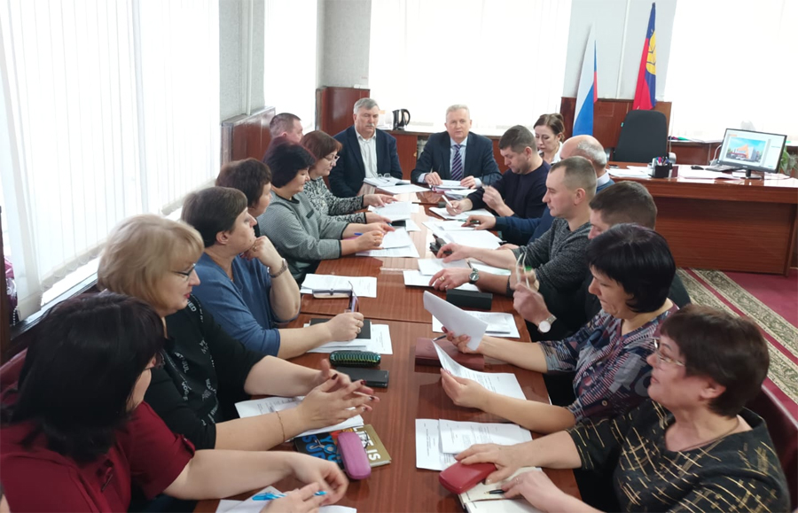 Депутаты Хабарского райсовета рассмотрели ряд важных вопросов на комиссии