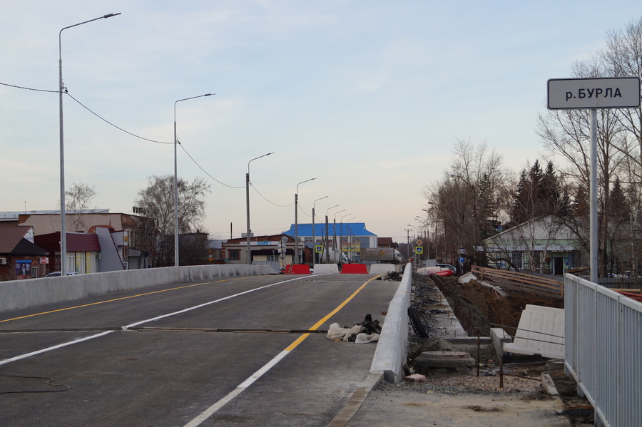 Ремонт моста в Хабарах приближается к завершению