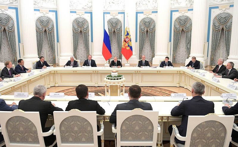 Президент  встретился  с избранными главами