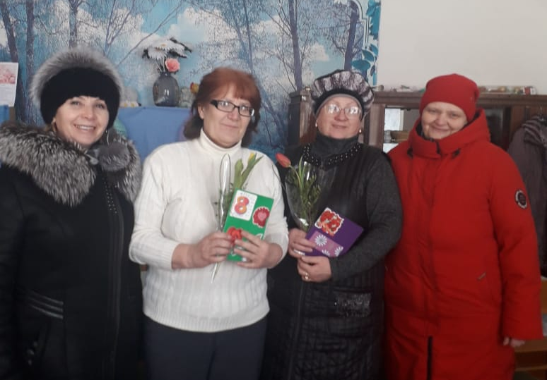 Поздравления принимали женщины Плёсо-Курьи